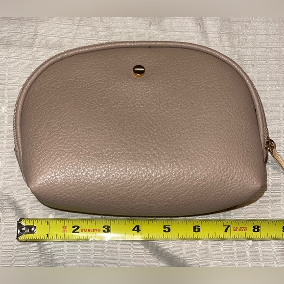 Vegan Leather Handbag & Cosmetic Bag 2-Piece Set - Picture 12 of 14